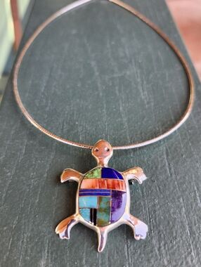 Sterling Silver NAVAJO signed Inlaid Turtle Necklace